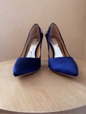 Badgley Mischka Gorgeous Indigo Satin Crystal Embellished Pump - 9.5 - NIB $345
